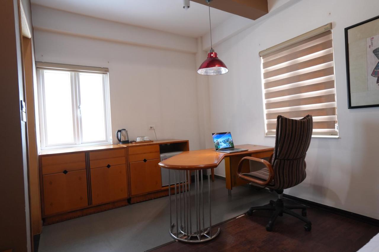 Golden Sunshine Villa Hotel And Travel 하노이 외부 사진