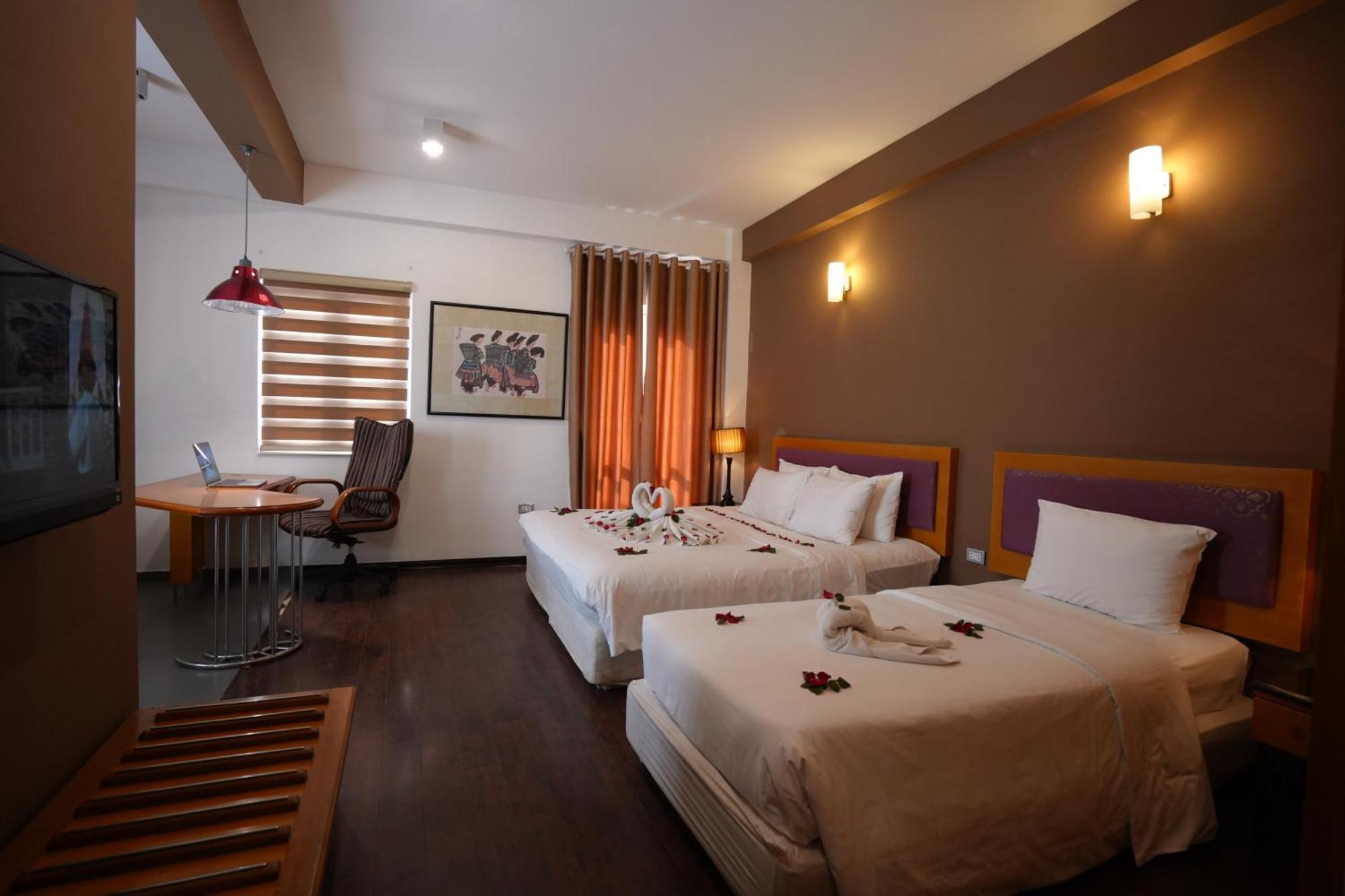 Golden Sunshine Villa Hotel And Travel 하노이 외부 사진