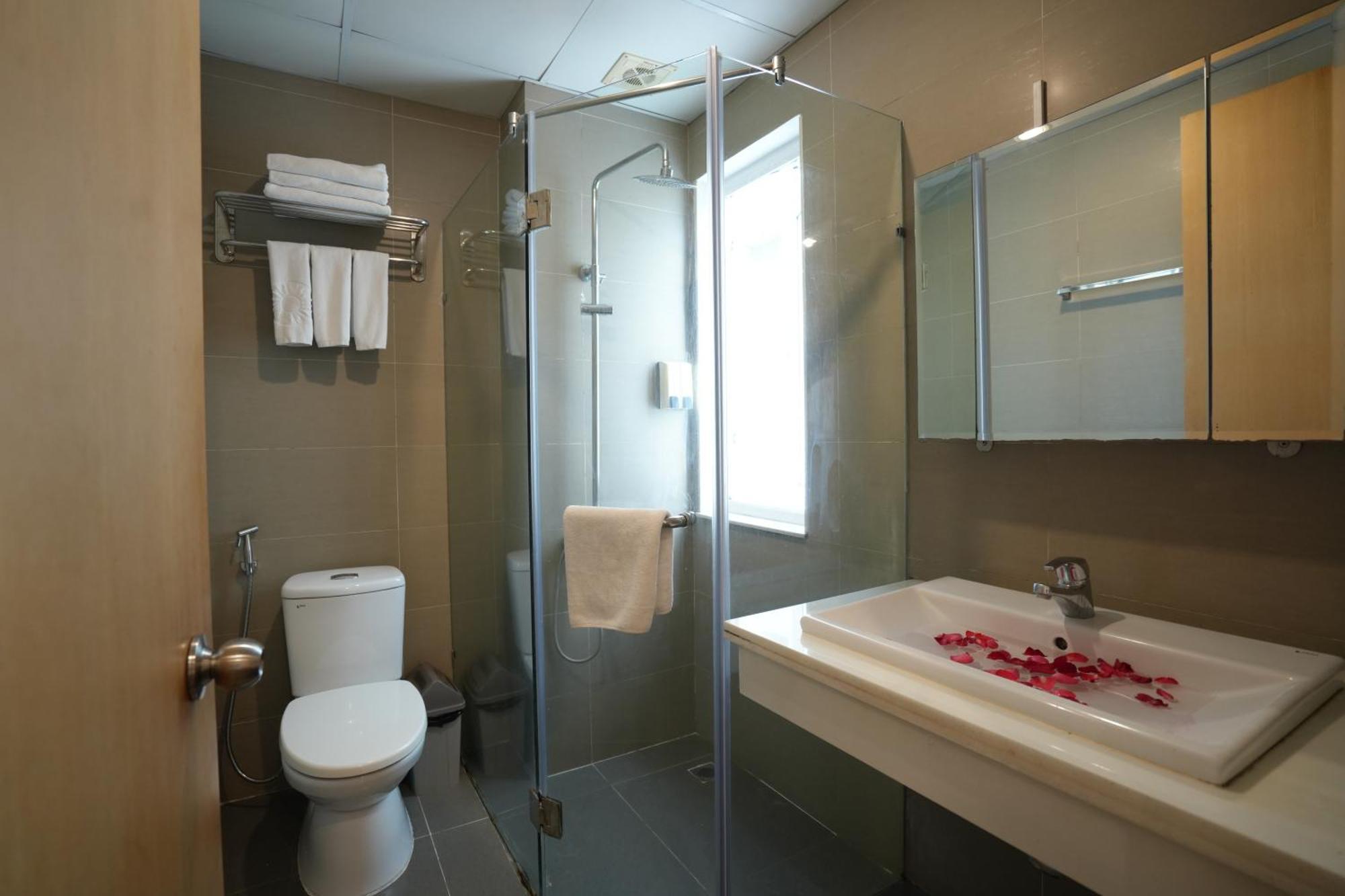 Golden Sunshine Villa Hotel And Travel 하노이 외부 사진