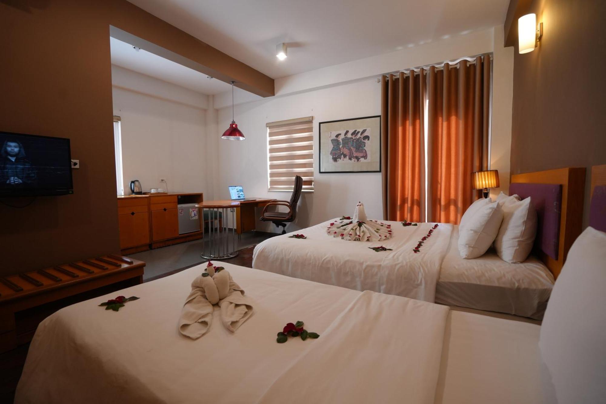 Golden Sunshine Villa Hotel And Travel 하노이 외부 사진